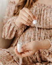 Load image into Gallery viewer, Labour Preparation Botanical Oil - Mama + Me