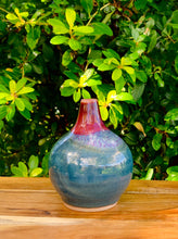 Load image into Gallery viewer, Red Sea Vase
