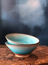 Load image into Gallery viewer, Lychee &amp; Black Tea - Turquoise Pottery Bowl Candle
