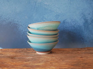 Lychee & Black Tea - Turquoise Pottery Bowl Candle