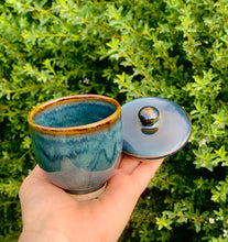 Load image into Gallery viewer, Lychee &amp; Black Tea - Ocean Blue Pottery Jar Candle
